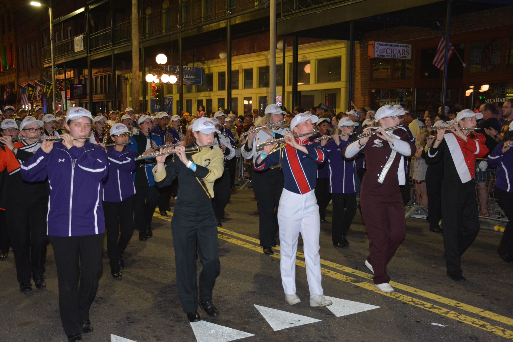Shenandoah band members play at Outback Bowl